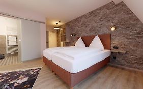 Hotel - Weinbar Fahr Away